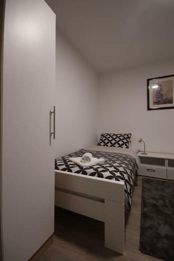 אוטוצאץ Apartman F&F מראה חיצוני תמונה